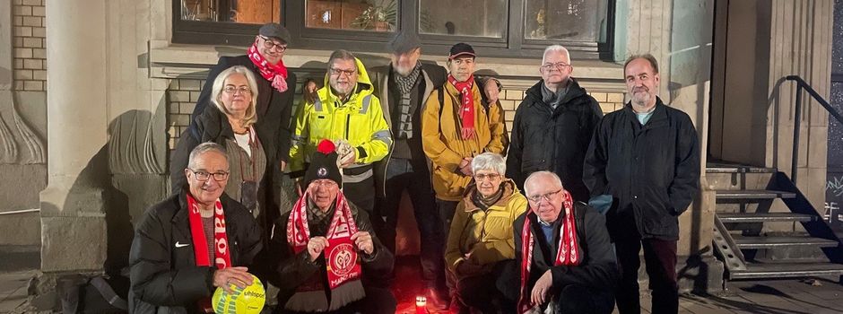 Mainz 05 und Ente Bagdad putzen Stolpersteine in der Neustadt