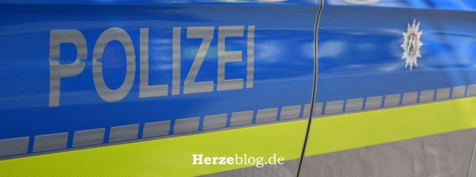 Schockmoment in der Nacht: Pkw landet auf dem Dach nach mehrfachen Überschlägen