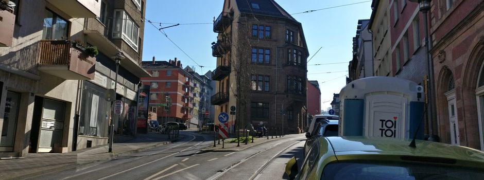 Geparkte Autos in Mainzer Gaustraße mutwillig beschädigt