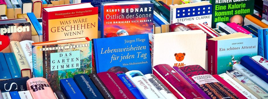 großer Flohmarkt und Hoffest