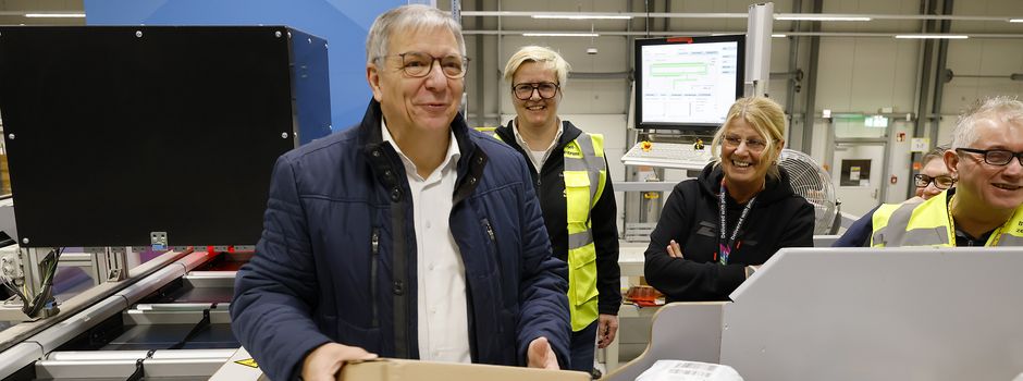 Mehr Packstationen für Wiesbaden? OB Mende sagt DHL Hilfe zu