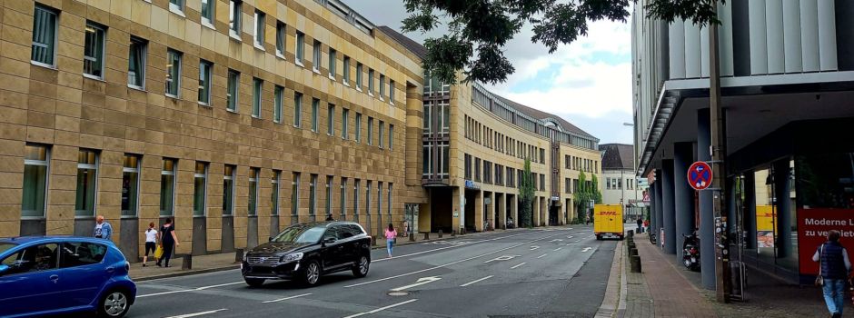 Feuer vor Laden in der Mainzer Altstadt gelegt – Polizei sucht Zeugen