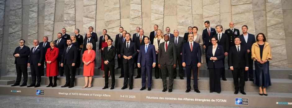 Kiew will von Nato stärkeren Druck auf Moskau