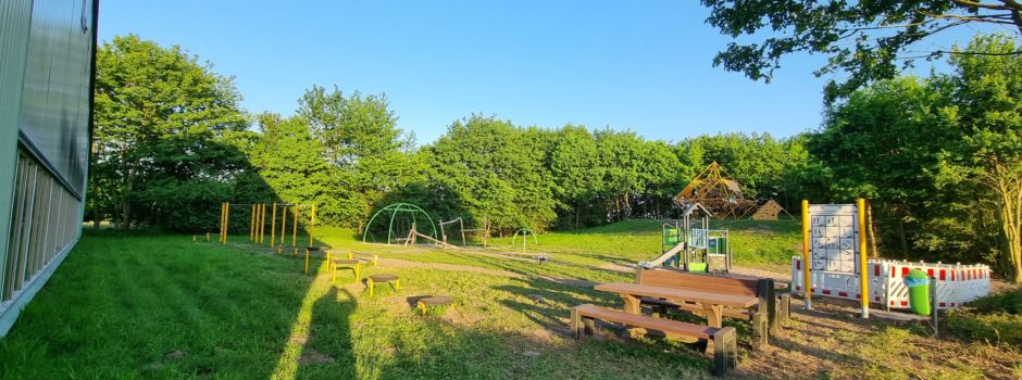 Eröffnung der Freizeit- und Begegnungsstätte (Spielplatz)