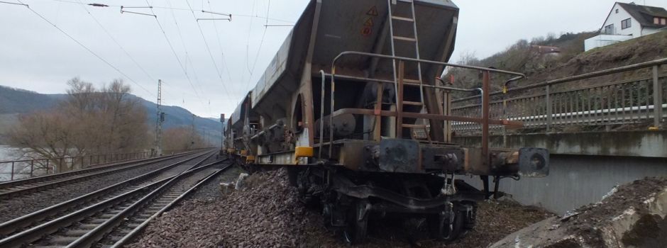 Bauzug entgleist in Niederheimbach – zwei Verletzte