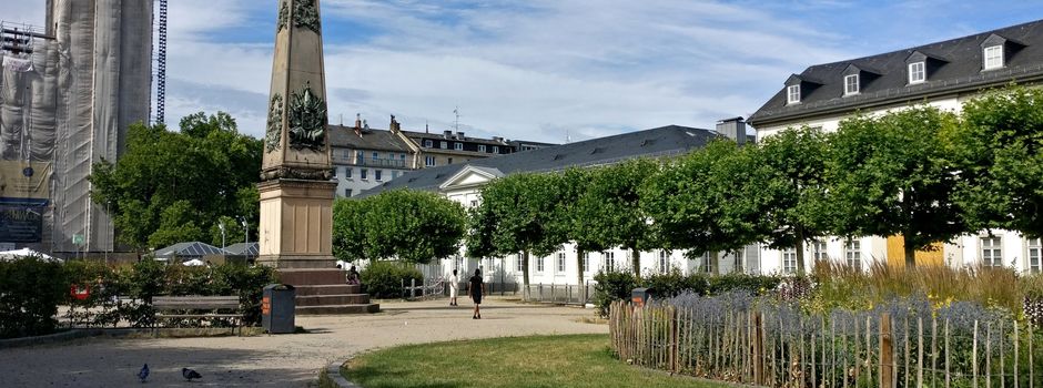 Aus dem Nichts: Mann am Luisenplatz in Wiesbaden verprügelt
