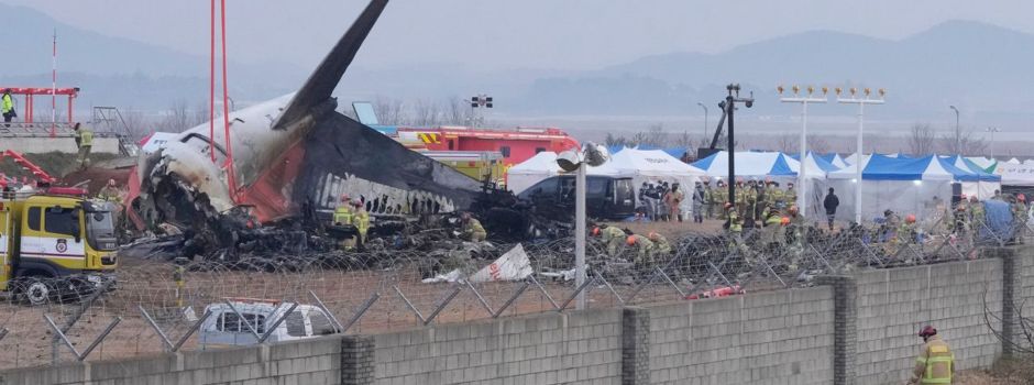 Suche nach Ursache für Flugzeugunglück in Südkorea
