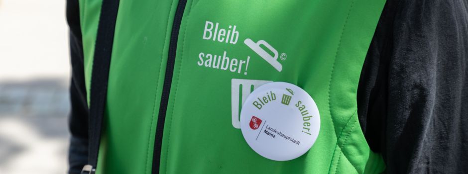 Zugemülltes Rheinufer: Was unternimmt die Stadt Mainz dagegen?