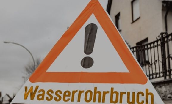 Wasserrohrbruch zwischen Pfaffenhof und Hermannsdorf