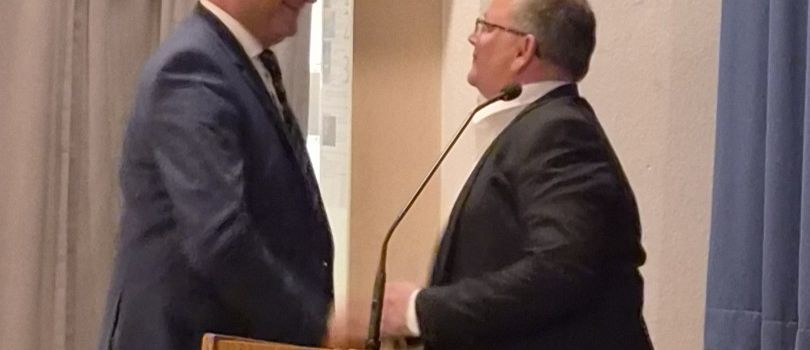 Bürgermeister Oliver Spieß für vierte Amtszeit verpflichtet