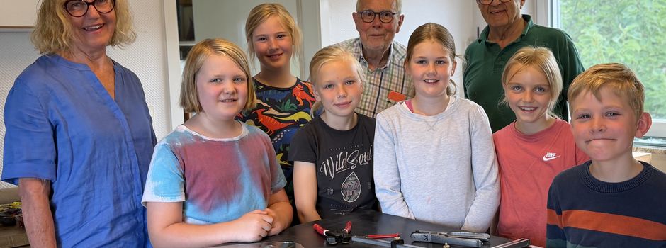 Ferienspiele in der Glaskunstwerkstatt: Kinder entdecken Kreativität zwischen Tradition und Moderne