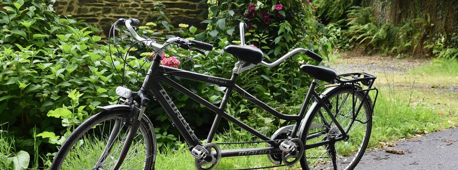 "Tandem-Tour" der HEM Schwerger-Stiftung macht in Niedernhausen Station