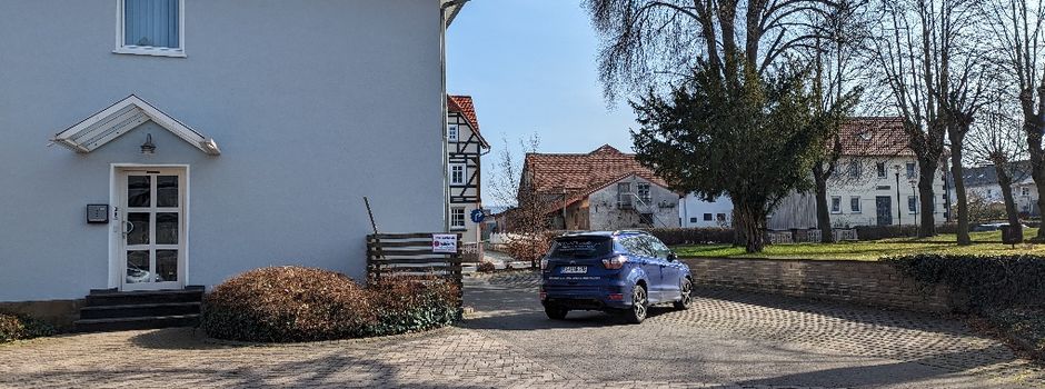 Verbindung Steinweg zur Landstraße (Sparkasse) keine öffentliche Straße