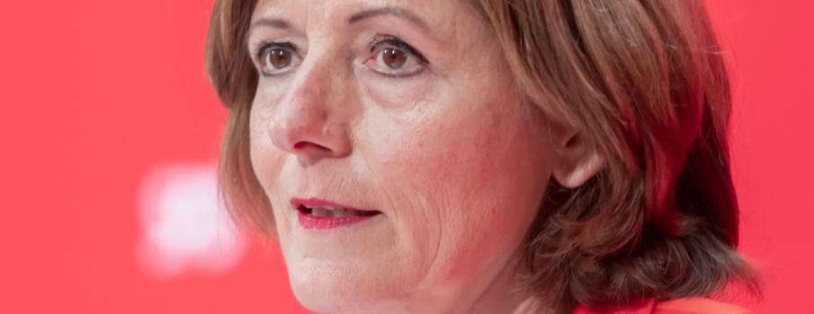 Malu Dreyer gegen bundeseinheitliche Corona-Regeln und Brücken-Lockdown