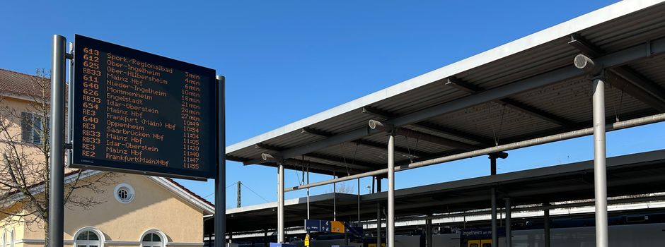 Neuer Echtzeit-Anzeiger am Bahnhof Ingelheim in Betrieb