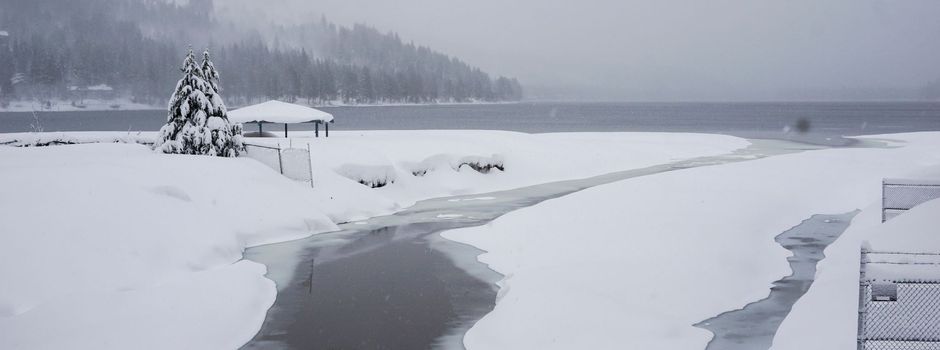 Wintersturm und Feuer - Wetterextreme in den USA