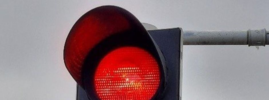 Wasserampel auf ROT