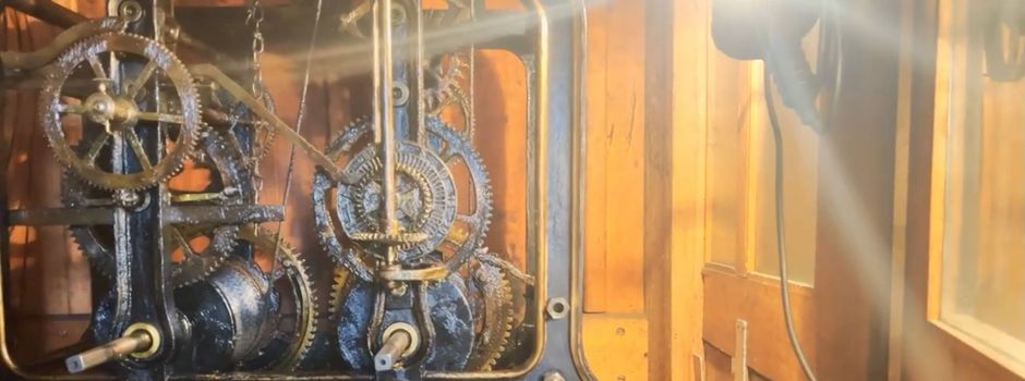 Die Rathausuhr von Altendiez