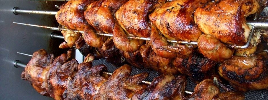 Brathähnchen zum Selbstabholen aus dem Backhaus in Böß-Gesäß