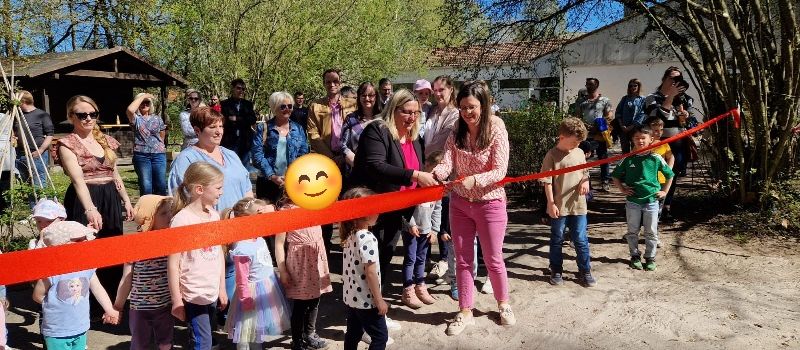 Neue Außenspielanlage eingeweiht