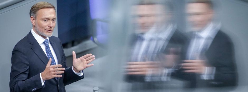 Bundestag beschließt Steuerentlastungen und Kindergeld-Plus