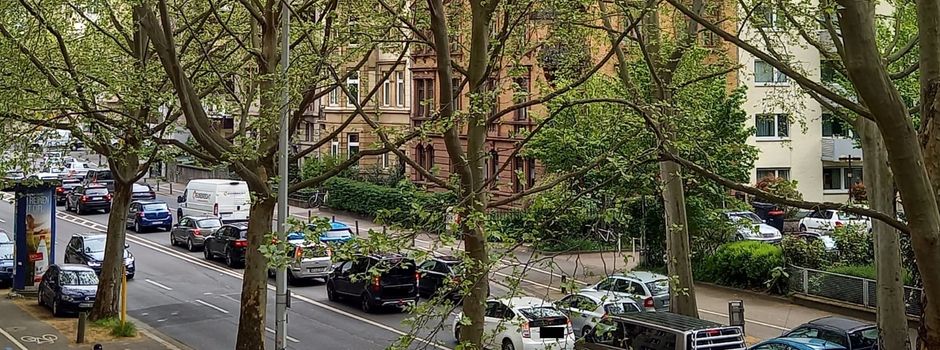 Wohnmobil-Demo sorgt für Staus und Diskussionen