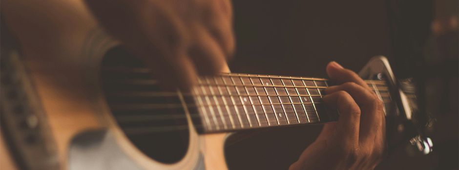 Von den Beatles bis Simon & Garfunkel: Jochen Günther in Dolgesheim