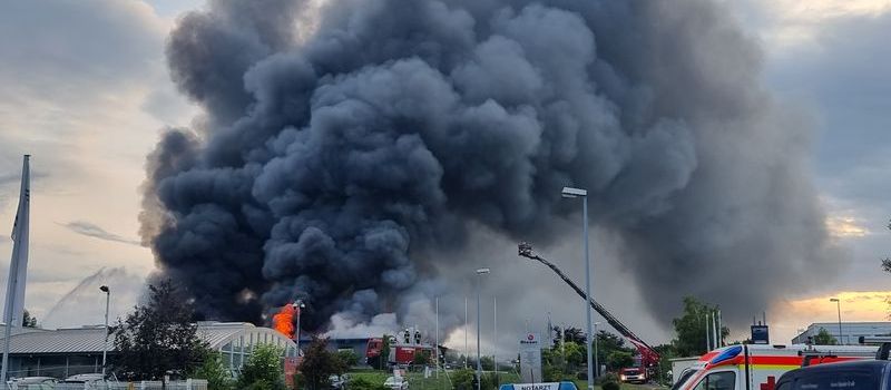 Gasflaschen explodiert: Millionenschaden nach Großbrand in Kottenheim