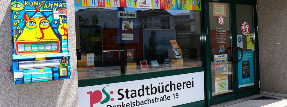 Stadtbücherei schließt wegen Einrichtung von Selbstbucher-Konsolen