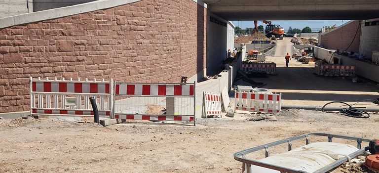 Bürgerfest aus Anlass der Fertigstellung der Bahnüberführung Pestalozzistraße in Nierstein