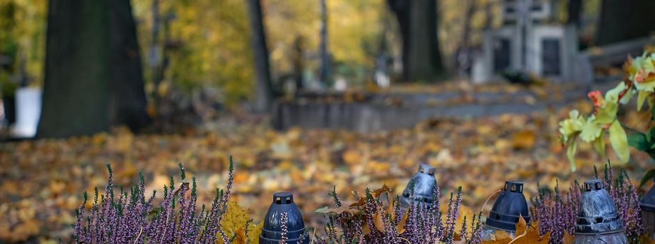 Entfernung von Einzelgräbern am örtlichen Friedhof