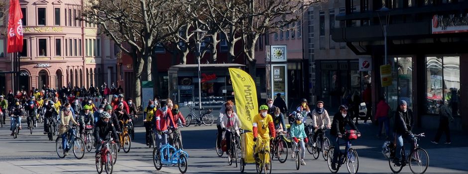 Zwei Demonstrationen am Sonntag