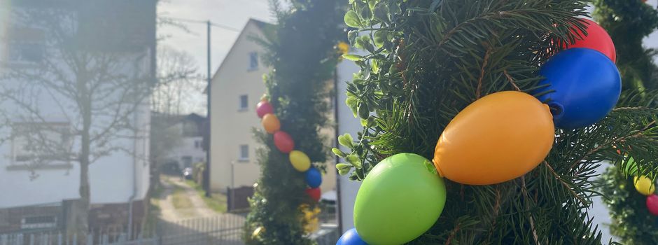 Geschmückte Brunnen kündigen die Osterzeit an!