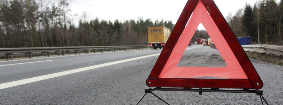 Stauende falsch eingeschätzt: Auffahrunfall auf A48 zwischen Koblenz und Bendorf