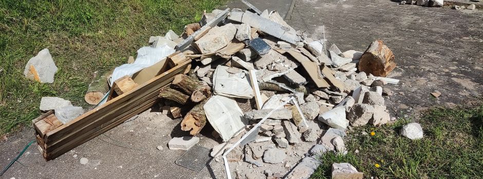 Illegale Müllkippe auf Mainzer Fahrradweg – Stadt sucht nach Schuldigen