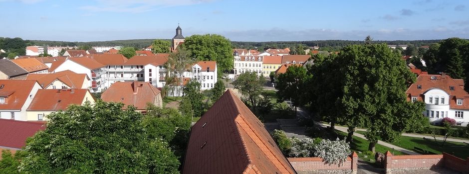 Wesenberger Stadtvertreter beschließen Etat 2026: Steuern konstant, Ehrenamt wird weiter unterstützt, Investitionen in Hafen, Sportanlagen, Feuerwehr und Strandbad