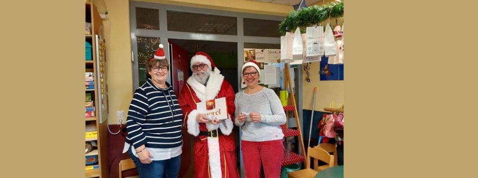 Nikolaus besucht „die kleinen Strolche“