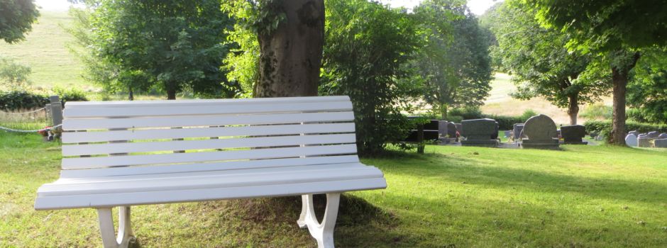Mobile Sitzbänke für Friedhof