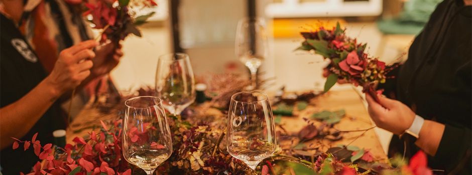 Adventszauber bei Stallmann-Hiestand: Verkostung, Design-Markt und Kranz-Workshop