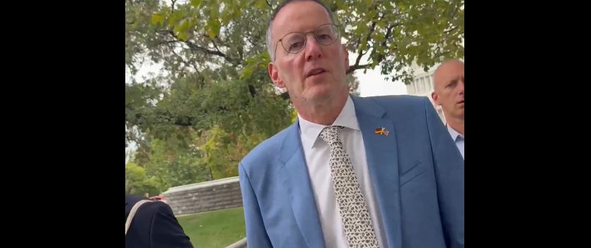 Innenminister Ebling in Washington als „deutsches Schwein“ beschimpft