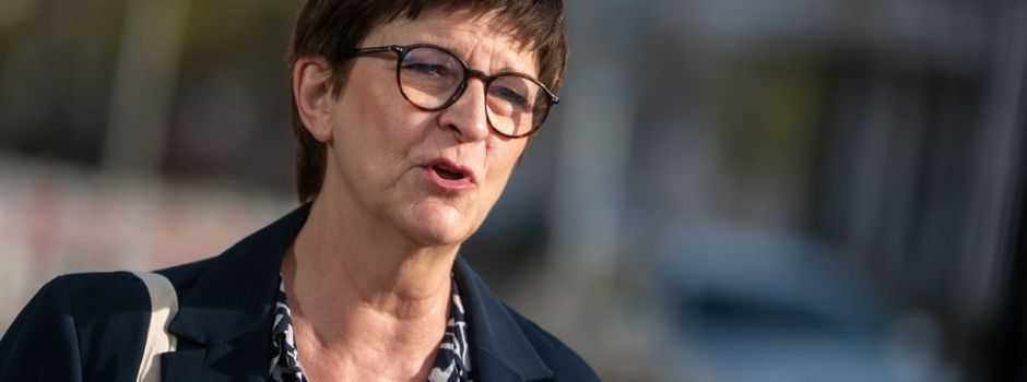 Steigende AfD-Werte überschatten Koalitionsverhandlungen