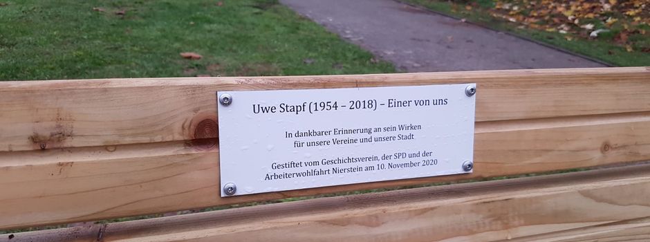 Niersteiner Geschichtsverein, SPD und AWO stiften Gedenkplatz an Uwe Stapf