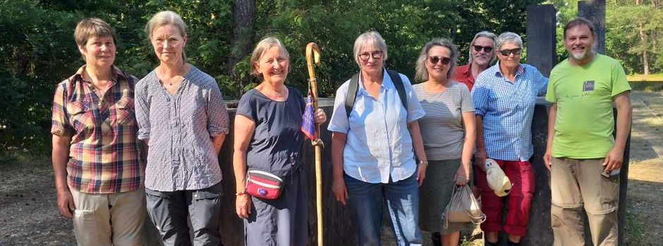 Pilgergruppe unterwegs: Stationen in der Heide das Salz in der Suppe