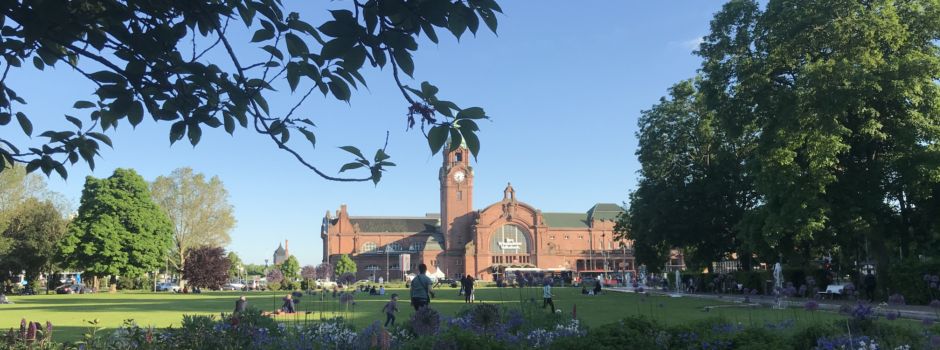 Wiesbadenerin wehrt sich gegen widerlichen Angriff