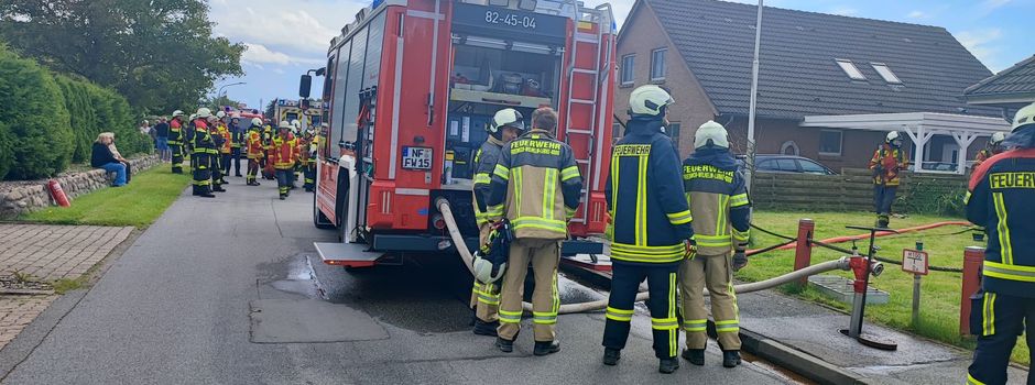 Küchenbrand in Klanxbüll. Überörtliche Feuerwehren verhindern Schlimmeres