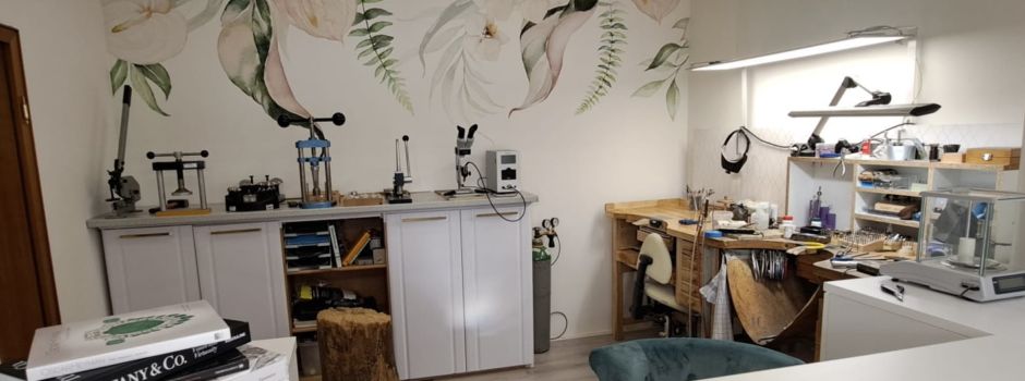 Neueröffnung: Die Goldschmiedin Vanessa Huven eröffnet Goldschmiede und Trauring Studio in Herzebrock-Clarholz