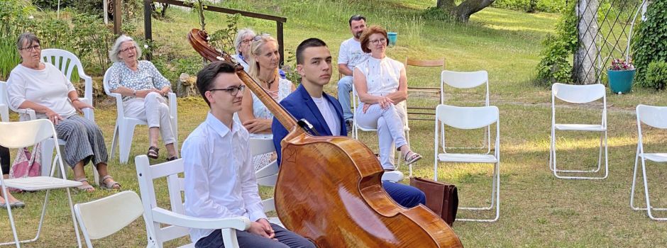 Preisverleihung in idyllischer Umgebung: Junge Musiker ausgezeichnet