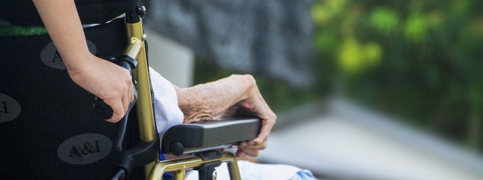 Vortrag über Fragestellungen zur Pflege