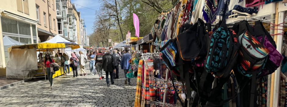 Frühlingshaftes Freiluft-Shoppen: Bildergalerie zur Augsburger Frühjahrsdult 2024