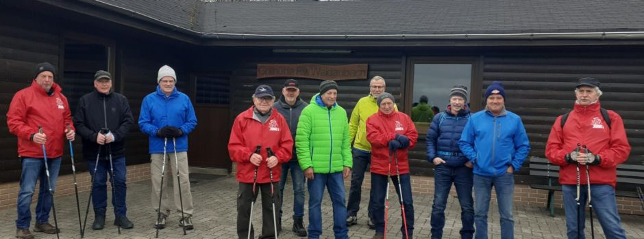 Junge Baachwätz wandern auf dem Waldaubacher Sagenweg